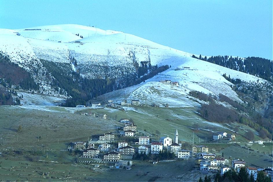 Albergo Al Pino Enego Zewnętrze zdjęcie